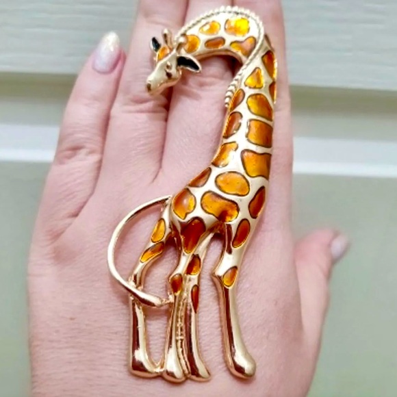 Bead Landing., Jewelry - Vivid Statement Crystal, Brown Enamel, & Gold Tone Giraffe Brooch Pin Piece